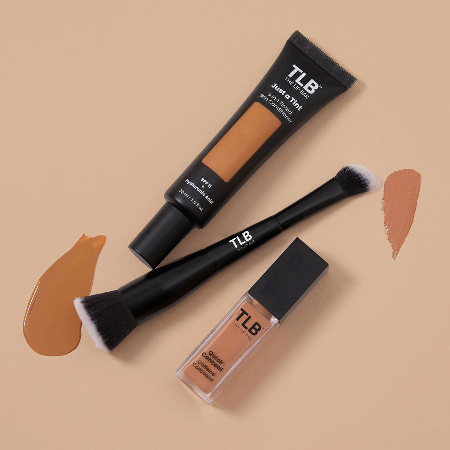 Caramel Delight / Caramel Concealer / Complexion Brush