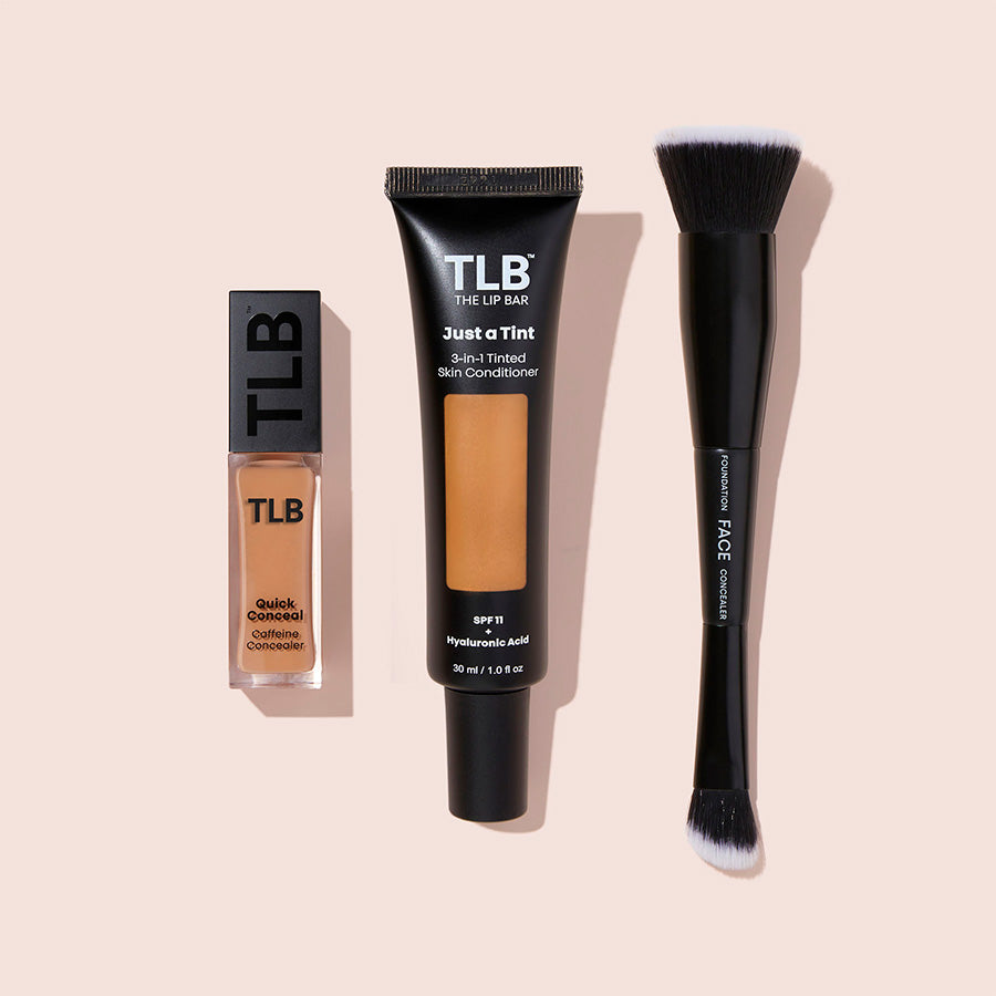 Caramel Delight / Caramel Concealer / Complexion Brush