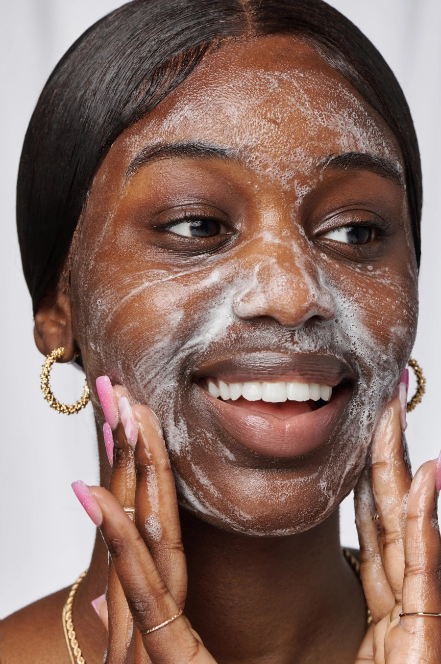 It has a great effect on the skin leaving it feeling soft a smooth.