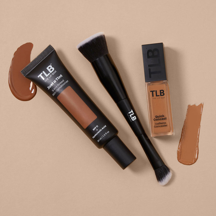 Almond / Cinnamon Concealer / Complexion Brush